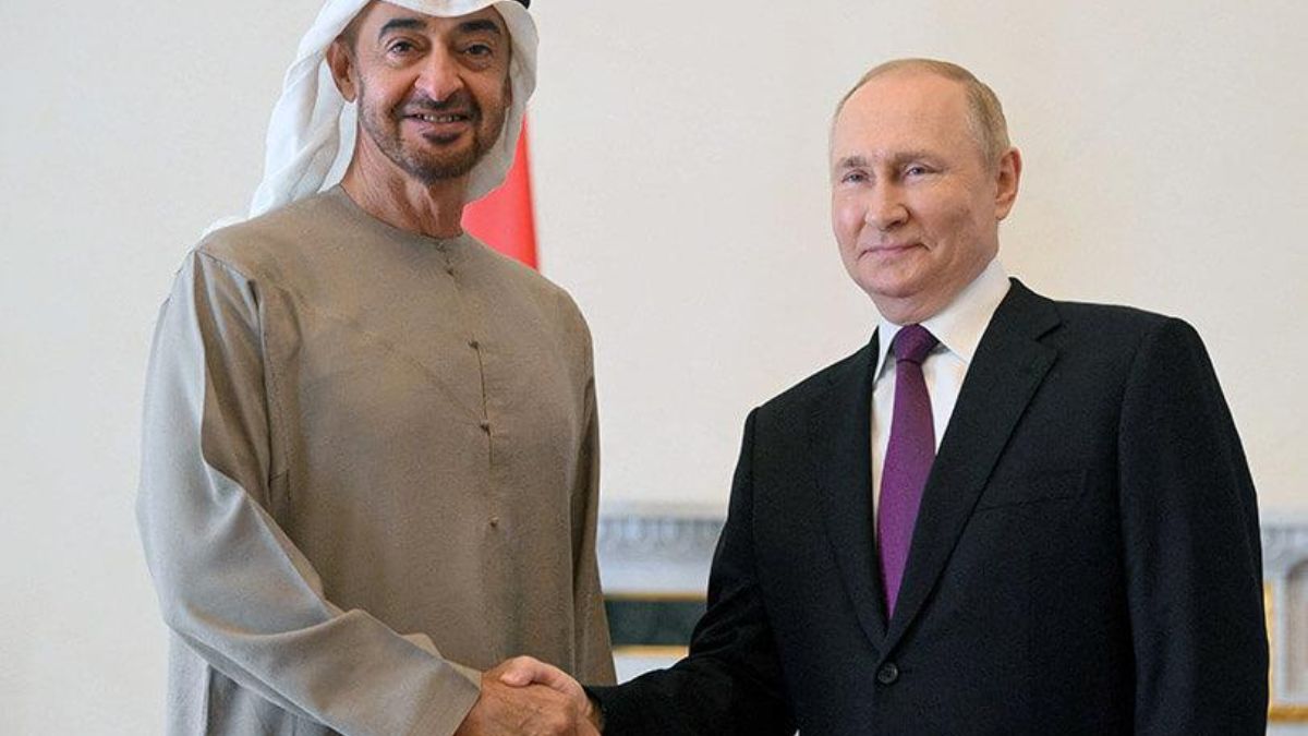 Cheikh Mohammed bin Zayed Al Nahyan et Vladimir Poutine se rencontrent et discutent de la limitation de la production de l'énergie.