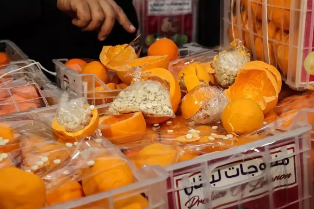 La drogue djihadiste, dissimulée dans des fausses oranges.