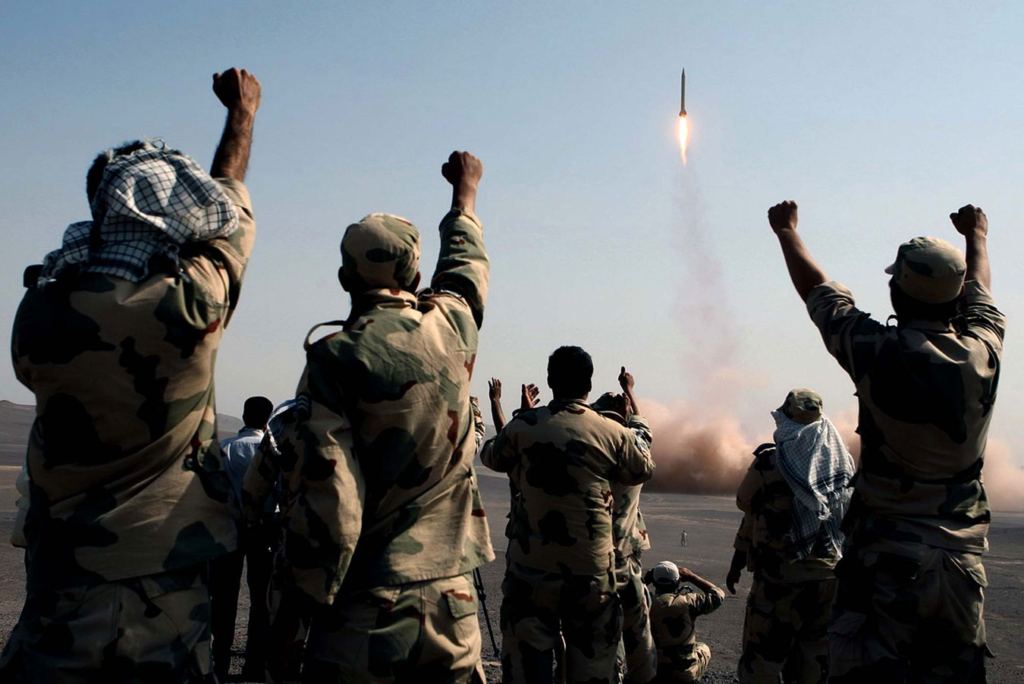 L'Iran lance des missiles meurtriers et des frappes de drones sur les exilés kurdes en Irak