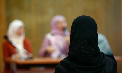Interdiction de porter l'abaya dans les salles d'examen en Arabie Saoudite