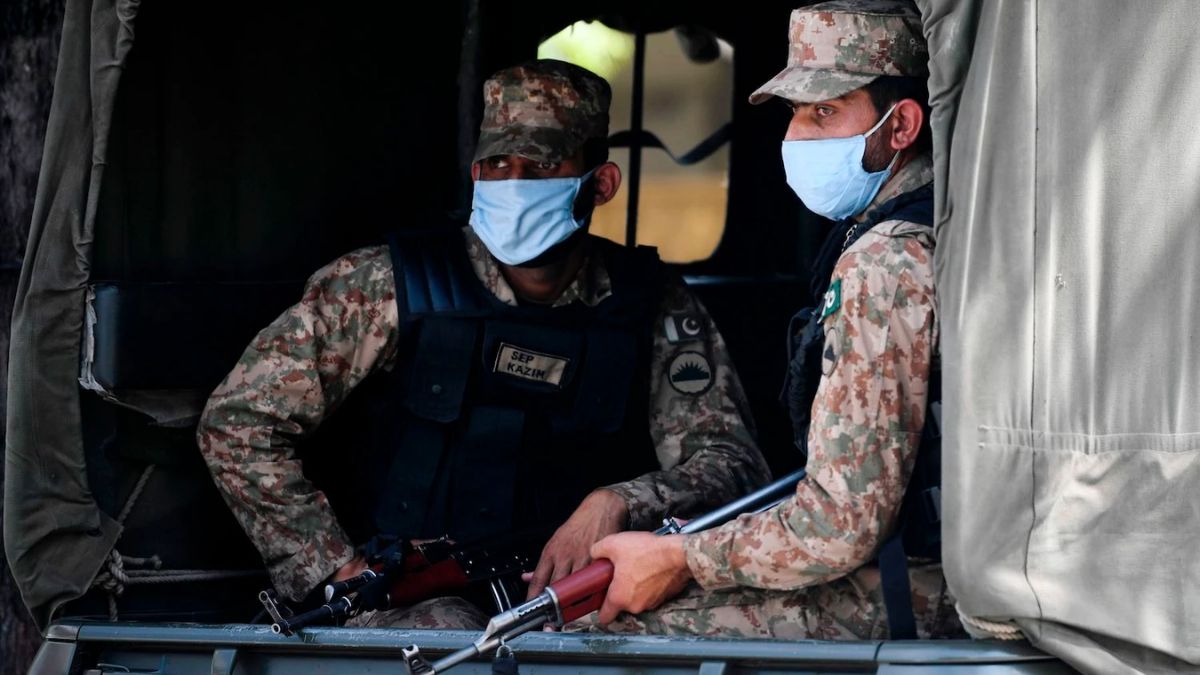 Le Pakistan convoque un émissaire Iranien pour une attaque transfrontalière meurtrière contre des soldats