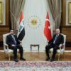En visite en Turquie, le Premier ministre Irakien lors d'une conférence de presse conjointe à Ankara a renouvelé sa solidarité avec le peuple turc