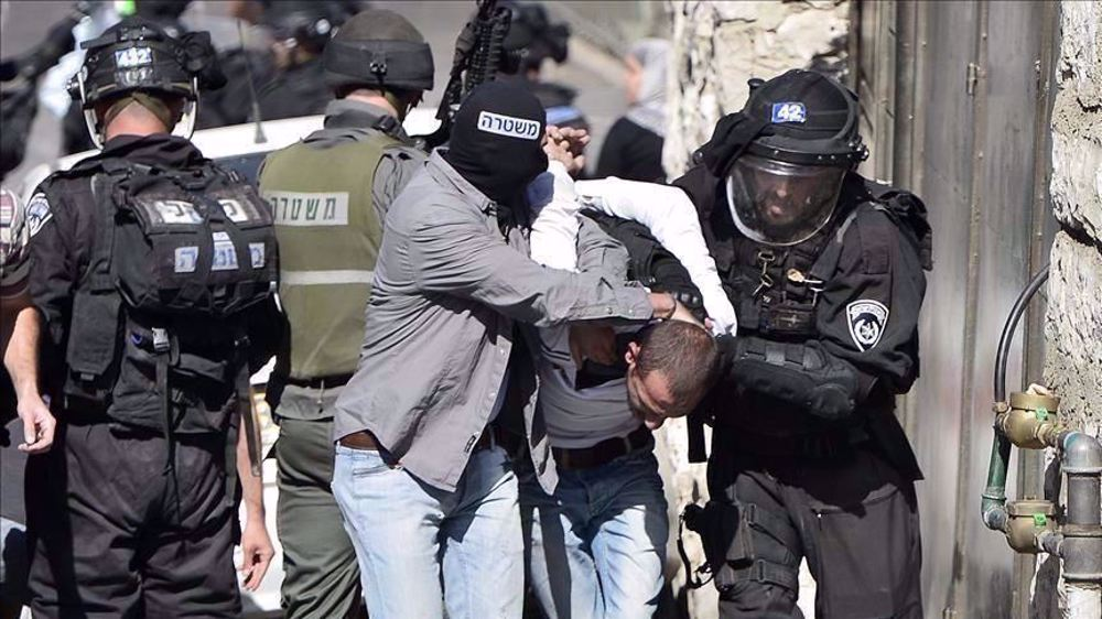 Les forces armées Israéliennes tirent sur 1 Palestinien et arrêtent 11 autres en Cisjordanie