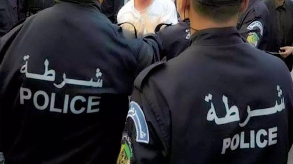 La sécurité algérienne arrête des centaines de passeurs et d'immigrants dans différentes villes 