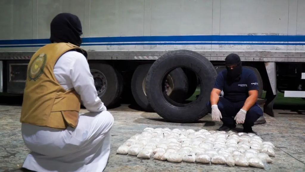  La GNDC déjoue une tentative de contrebande de plus de 5 millions de comprimés d'amphétamine à Riyad et à Djeddah